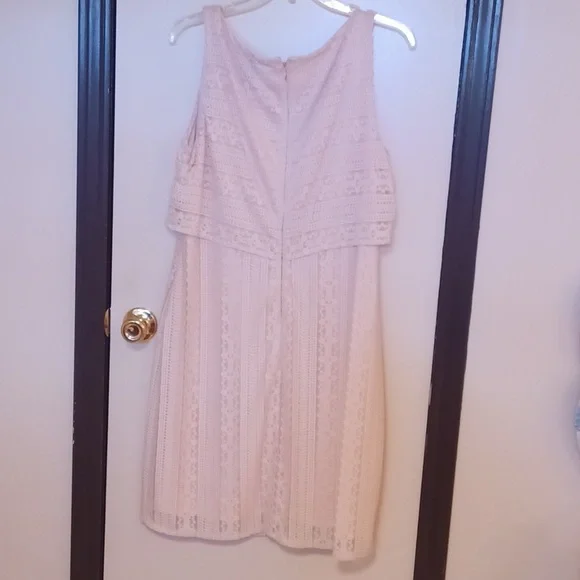 American Living lace dress - Picture 2 of 9